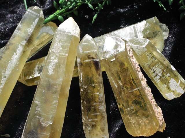 たっぷり虹天然非加熱ナチュラルシトリン原石カットフリーフォーム