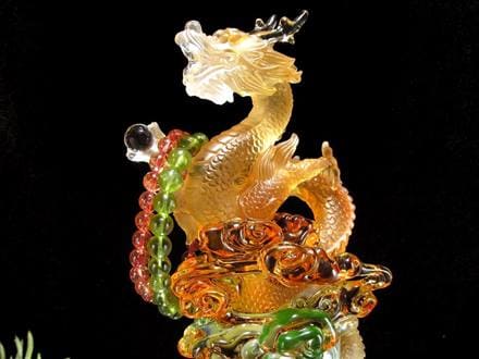 天然石　レインボー　 登り龍 置物1254ｇ 天然石 レインボー 登り龍 置物1254g（楽天市場】赤龍 置物