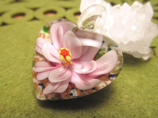 ☆全5種☆手作り・花モチーフのハンドクラフトペンダント☆激安5個