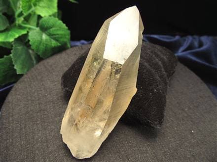 ☆希少！黄金レムリアン☆古代の叡智を封じ込めた水晶☆別名シンギング