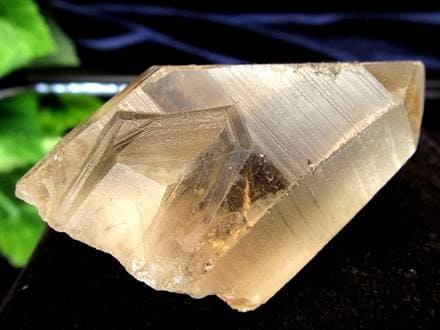 ☆希少！スモーキーカラー☆古代の叡智を封じ込めた水晶☆別名