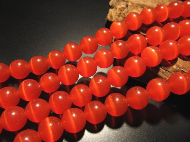 ボルドー色のいちごブレスレット　キャッツアイ ビーズクラブ 連売り パワーストーン ブレスレット キャッツアイ