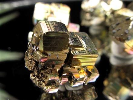 ◇幻の逸品！「虹色黄鉄鉱」◇もう採れない！一度限りの採掘