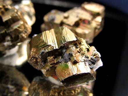 ◇幻の逸品！「虹色黄鉄鉱」◇もう採れない！一度限りの採掘