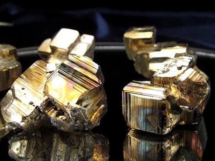 ◇幻の逸品！「虹色黄鉄鉱」◇もう採れない！一度限りの採掘