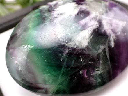 ☆色鮮やかで爽やかなフローライト☆ファントム入りや虹入りも