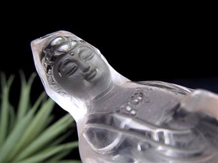 高品質　観音水晶　置物　約12cm ◇極上品！職人による繊細彫刻◇豊かな表情が鮮明に彫刻された逸品