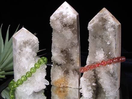 ☆少量限定！☆珍しいオベリスクカットクラスター☆キラキラ針状群生