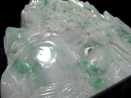 バイヤー厳選!!】◇高級翡翠原石使用◇秀逸！一刀一石彫り◇希少1点物