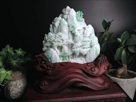 バイヤー厳選!!】◇高級翡翠原石使用◇秀逸！一刀一石彫り◇希少1点物  