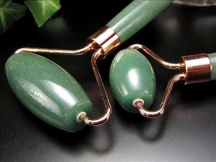 ☆海外で大人気！今注目の天然石ローラー☆フェイスローラー☆リンパ