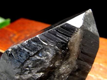 ◇天然の黒光り！◇大自然の力強さを感じる漆黒の水晶◇世界的な黒水晶