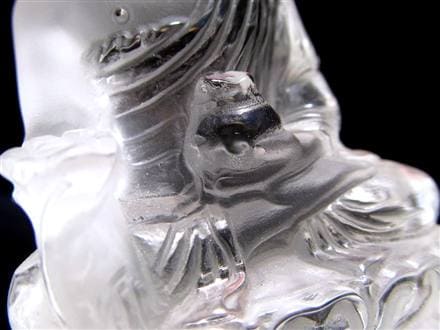 ☆澄み切った透明感☆職人による繊細彫刻☆仏教における医薬の仏☆4月