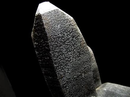 ◇天然の黒光り！◇大自然の力強さを感じる漆黒の水晶◇世界的な黒水晶  