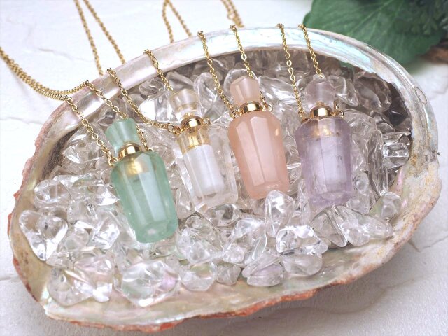 本日限定価格！【新品未使用】天然石 香水瓶 ボトル ネックレス 6種セット 楽天市場】【天然石 香水瓶 ネックレス ミニ】ステンレス
