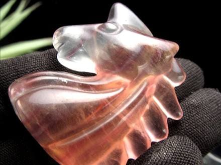 天然石フローライトのユニコーン　置物　彫物NO.120512 LEXUS GS350 神奈川海老名天然石フローライトのユニコーン置物彫物NO