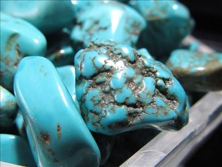 超綺麗＆超豪華．巨大．ターコイズ．トルコ石の置物.1665㌘位．台座付きます 超綺麗＆超豪華．巨大．ターコイズ．トルコ石の置物.1665㌘位．台座付き