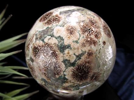 天然石 グリーンフラワージャスパー スフィア 丸玉 66.2ミリ台座付け綺麗