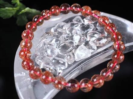 ☆そのまま飾っても可愛い♪☆小物が置ける三日月型水晶☆ライモナイト