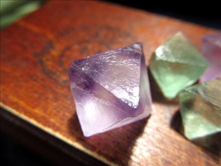 ☆大人気結晶！☆パープル&グリーンカラー☆まるで氷砂糖☆色彩