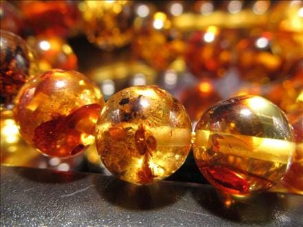 ☆一連☆古来より愛された宝石☆スパークリングメープルハニーアンバー