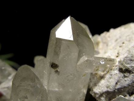 ◇超希少限定入荷！◇極限の自然環境下で形成された野性味あるれる水晶