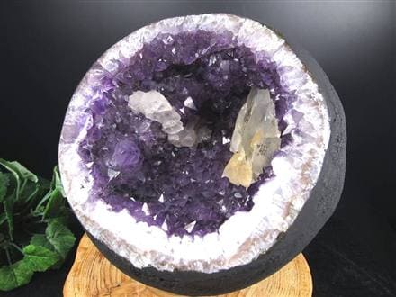【極上の深紫】高密度 アメジスト ジオード 151g｜宝石のような煌めき・浄化石 ☆極上の輝き！ウルグアイ産アメジスト☆吸い込まれそうな円形ジオード