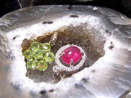 ◇財運を呼び込む「龍脈」の象徴◇まるで天然の宝箱！トレジャーメノウ