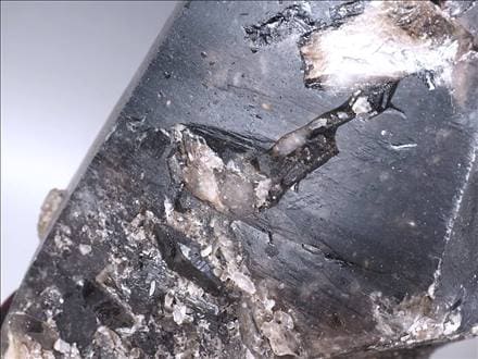 入手困難・秘蔵放出】◇迫力の巨大原石◇大自然の力強さを感じる無骨な