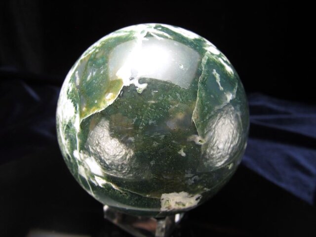 癒しの石・森林浴・富・繁栄モスアゲートスフィアジオード付きN18