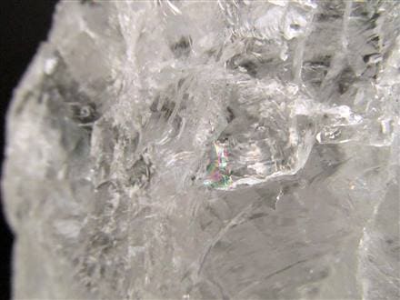 ◇産地直送！厳選虹入り◇パワーストーン最強の呼び名を持つクリスタル