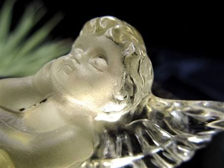 シトリン　エンジェル　天使　置物 ◇細かな部分まで彫り込まれた天使置物！◇手のひらに収まるお
