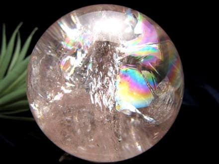 ☆日本初入荷！☆虹色に輝くクリスタル☆純粋と浄化を象徴する万能