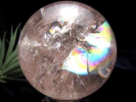 ☆日本初入荷！☆虹色に輝くクリスタル☆純粋と浄化を象徴する万能