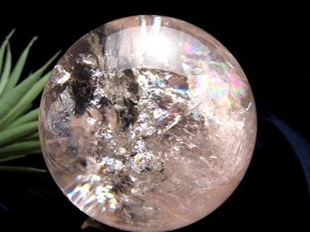 ☆日本初入荷！☆虹色に輝くクリスタル☆純粋と浄化を象徴する万能