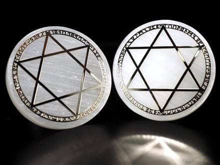 ◇大人気商品!!◇聖母マリアのガラス◇お守りやインテリアとして◇癒し