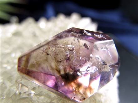 天然石 ブラジル産 水入りエレスチャルアメジスト 水多数 水晶の最終系！ブラジル産水入り（3か所）アメジスト