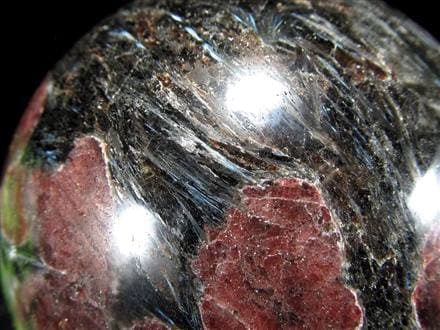 ◇入手困難！希少スフィア◇異彩を放つ存在感！◇希少なガーネットと