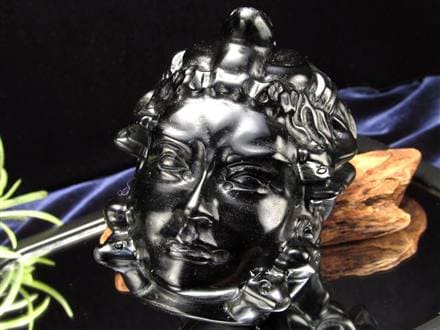 ◇魔除けの女神◇深く美しい漆黒の艶◇魔除け・厄除けの象徴◇古来から