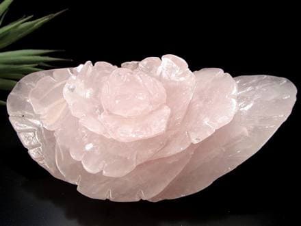 ローズクォーツ　薔薇　カービング　彫り物 ❤️高品質 綺麗 0.42kg 逸品 ローズクォーツ 薔薇 カービング