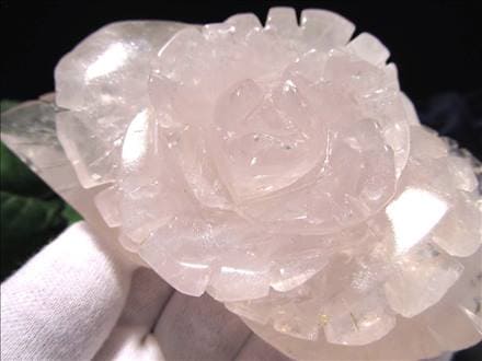 花 A ローズクォーツ　薔薇 芍薬 牡丹　彫り物　天然石　パワーストーン　置物 ローズクォーツ 薔薇 彫刻 置物 バラ ばら ローズ 天然石