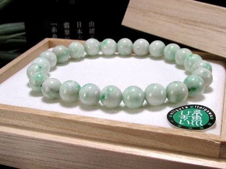 国産石の一級品】☆極上品質×職人技☆世界最古の翡翠「糸魚川翡翠