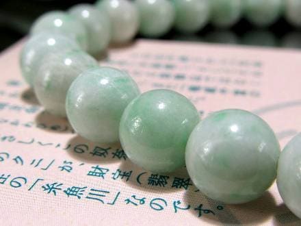 国産石の一級品】☆極上品質×職人技☆世界最古の翡翠「糸魚川翡翠
