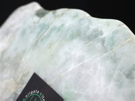 ☆超巨大！勾玉☆入手困難！秘蔵放出！☆世界最古の翡翠「糸魚川翡翠