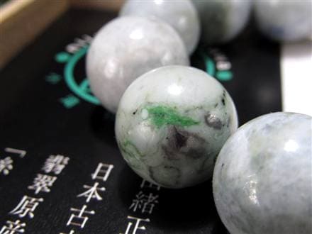 国産石の一級品】☆極上品質×職人技☆大珠☆世界最古の翡翠「糸魚川