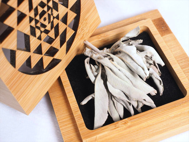 ◇【神聖幾何学】デザイン香炉◇渦巻型＆コーン型お香対応◇お洒落な