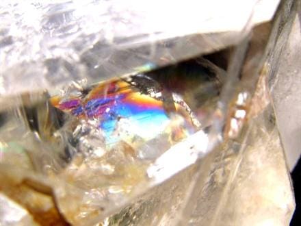 ◇たっぷり虹入り◇透明感高め！◇一つ一つ手作業による採掘です◇夢の