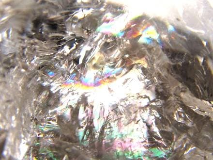 ◇たっぷり虹入り◇透明感高め！◇一つ一つ手作業による採掘です◇夢の