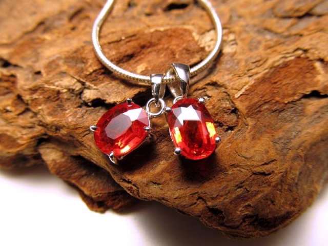 ☆5A最高級！濃い結晶! Silver925☆宝石質オレンジサファイア