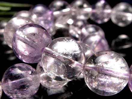 ☆お買い得価格！☆淡く可憐なラベンダーカラー☆虹が輝く珠も！☆神秘